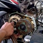 Kendaraan Bermotor Mengalami Turun Mesin Harus Di Perbaiki