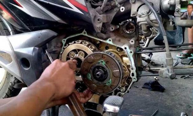 Kendaraan Bermotor Mengalami Turun Mesin Harus Di Perbaiki