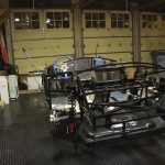 Sebuah Industri Memiliki Kendaraan Khusus Di Bagian Dalam