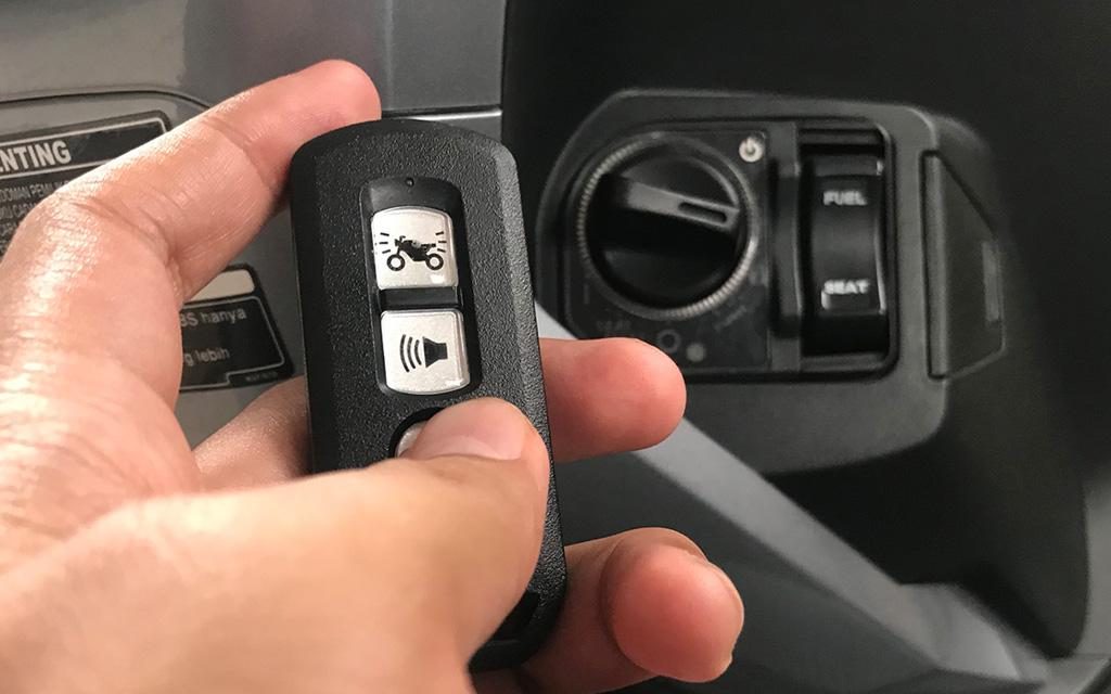 Kecanggihan Teknologi Kendaraan Menggunakan Remote Key