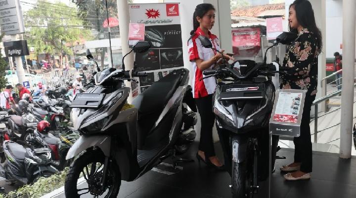 Kendaraan Bermotor Vario Produksi Dari Perusahaan Honda