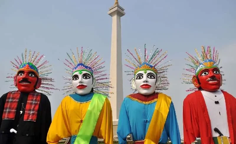 Penampilan Budaya Betawi Sebuah Ondel Ondel