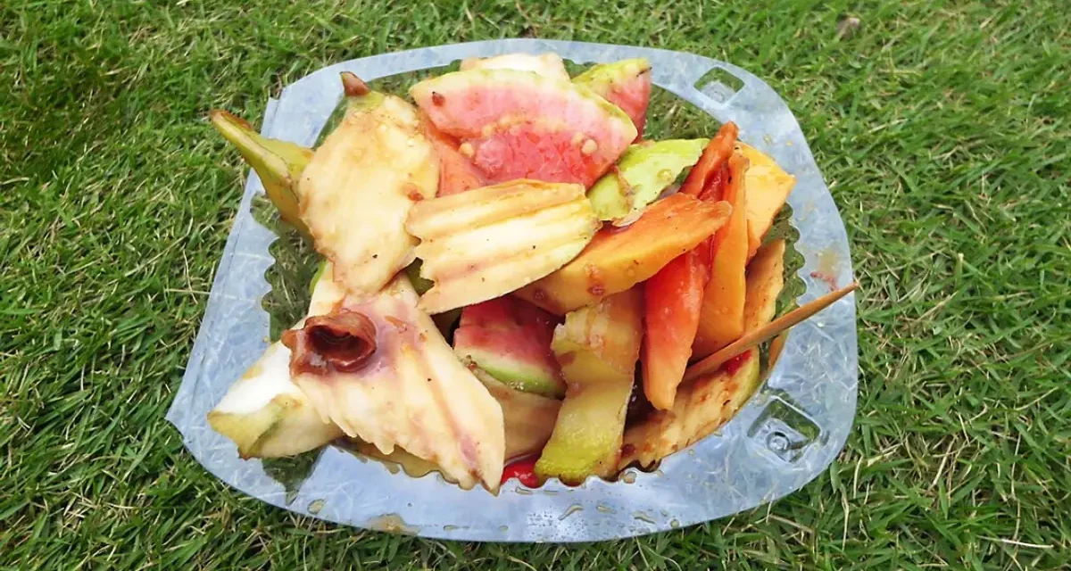 Makanan Buah Rujak Yang Sudah Terkenal Di Asia