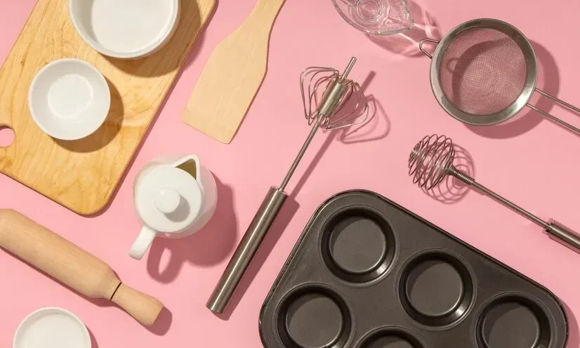 Perlengkapan Peralatan Kue Sebuah Mixer Komponen Penting