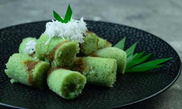 Makanan Unik Tradisional Kue Putu Bambu Cukup Nikmat