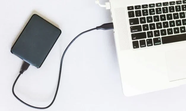 Perangkat Utama Penyimpanan Data Sebuah Hard Disk