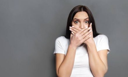 Reaksi Spontan Orang Mengalami Kondisi Latah
