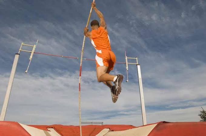 Olahraga Unik Atletik Dengan Menggunakan Sebuah Galah