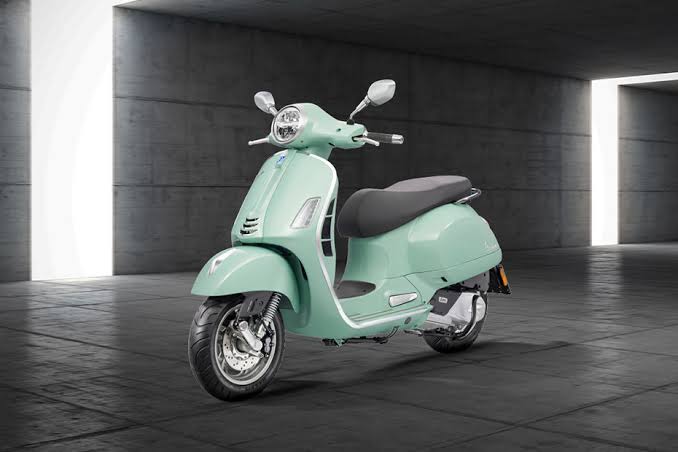 Kendaraan Zaman Modern Sebuah Vespa Canggih