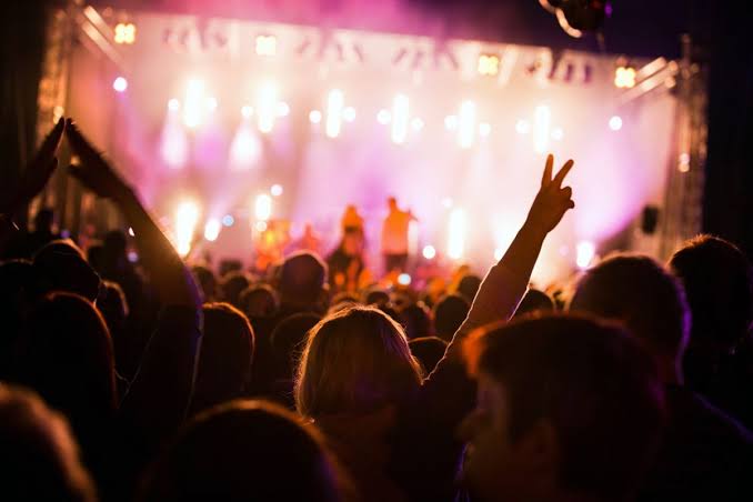 Sebuah Acara Musik Besar Atau Konser